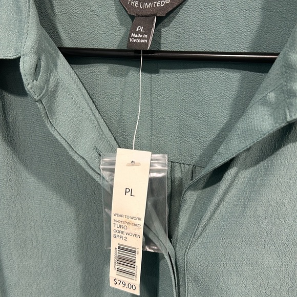 The Limited Woman’s Long Sleeve Size PL Turquoise - Picture 2 of 8